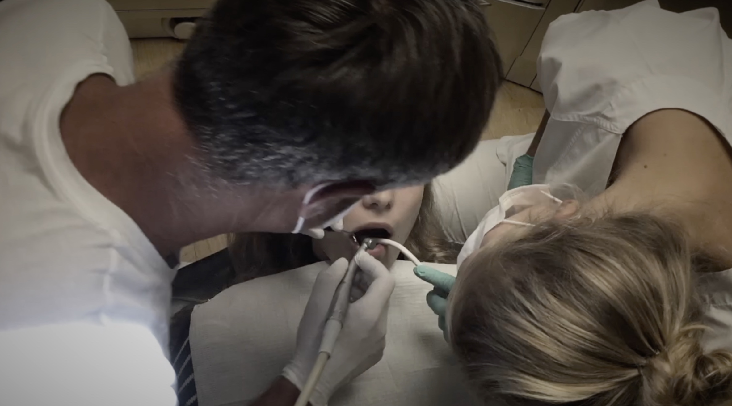 Zahnarzt-Roger-Barz-Behandlung Szene Movie Tag Der Zahngesundheit Halle 2018