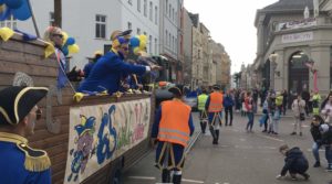 Umzug Rosenmontag Zahnarzt Roger Barz Halle