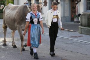 Brauchtum Zahnschmerzen Schweiz Zahnarzt Roger Barz Halle